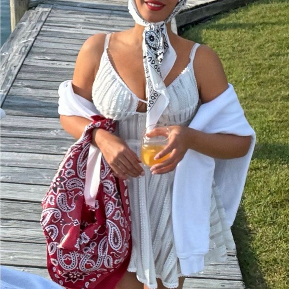 Brand new - unavailable anywhere! Bottega Veneta bandana foulard bag - Picture 3 of 9